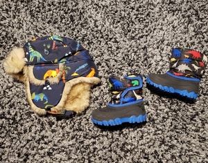 Dinosaur snow boots and snow hat